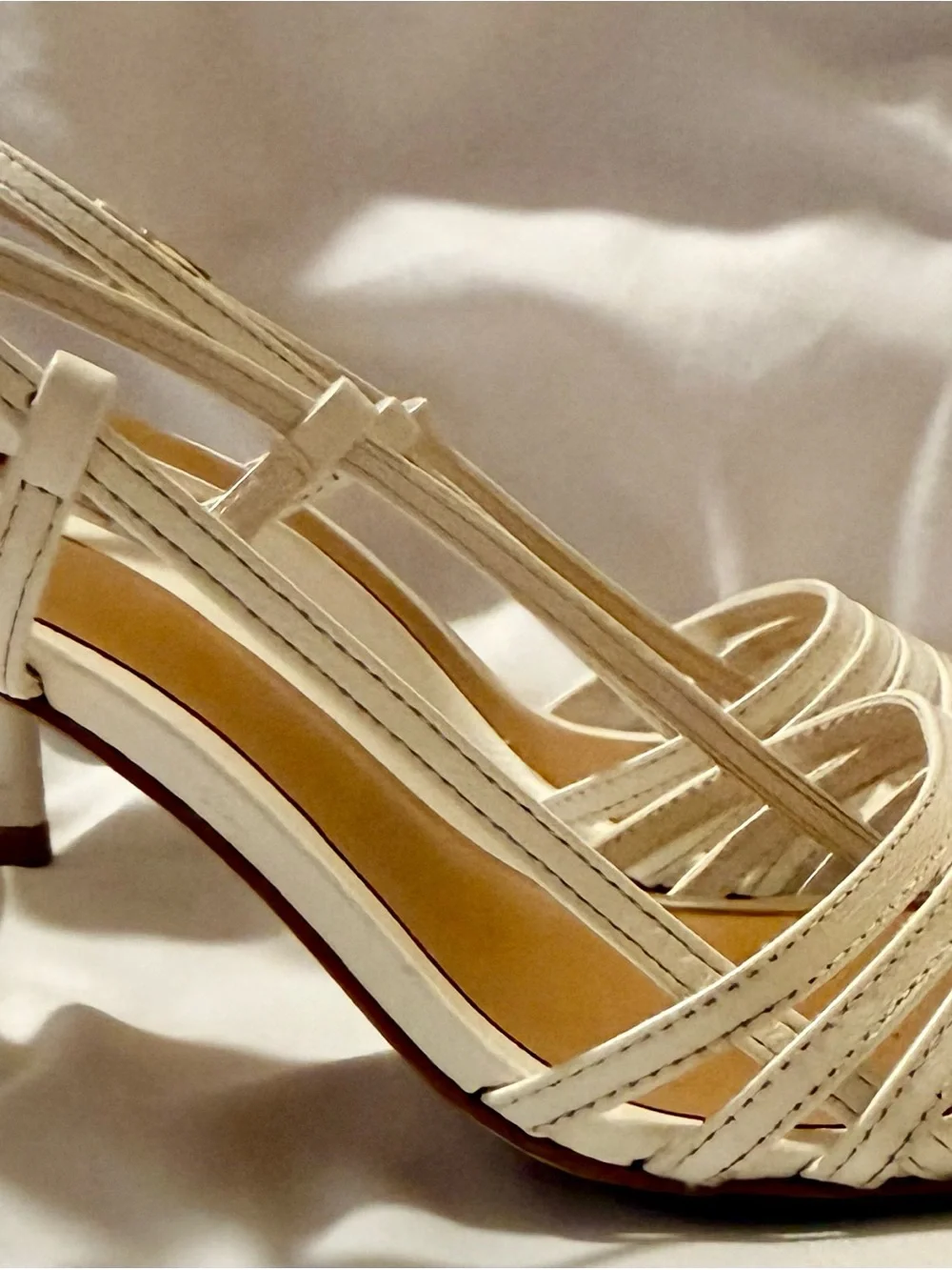 Reformation Ivory Strappy Square-Toe Heeled Sandals Size 6 -FLAWED